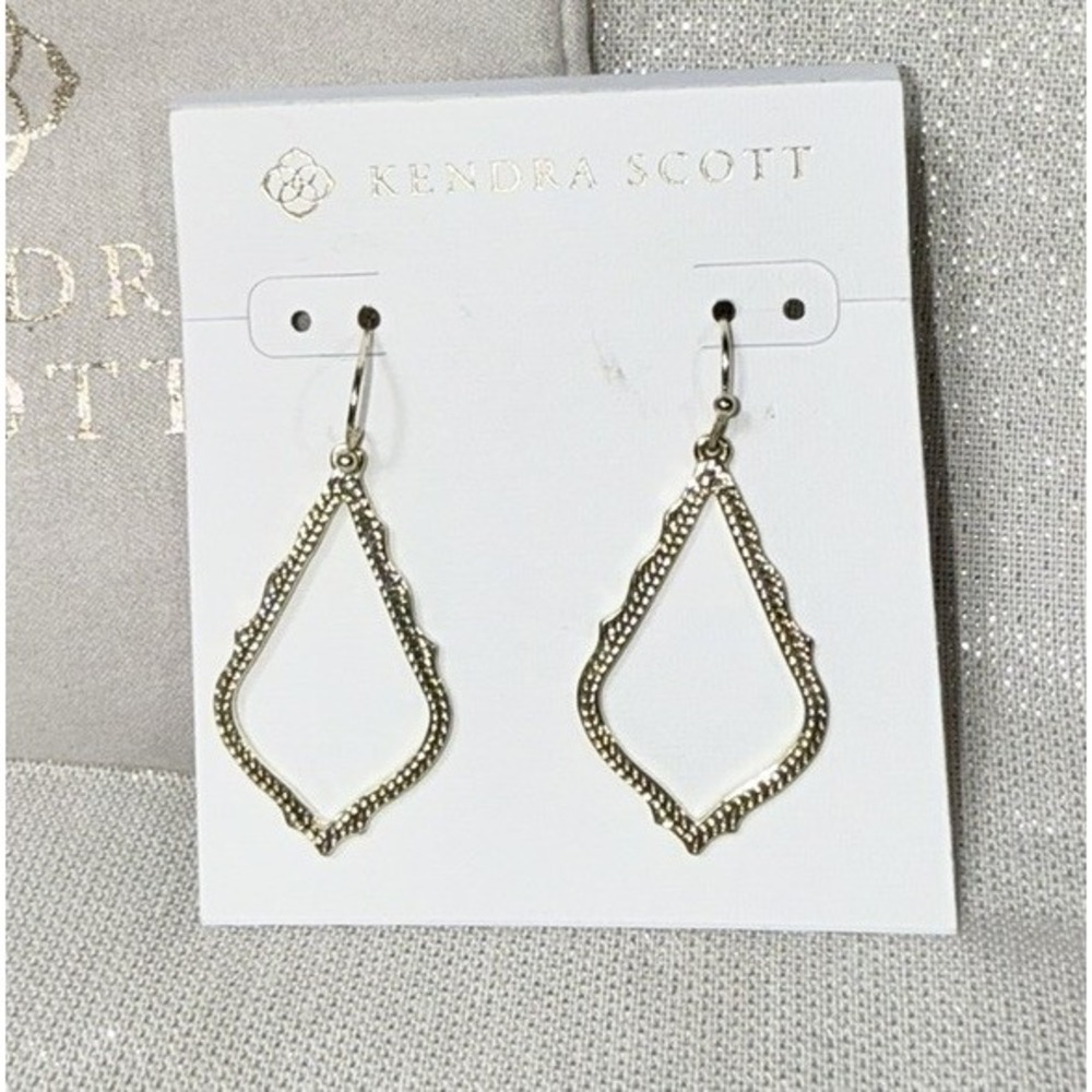 New Kendra Scott Sophia Gold Plated Drop Earrings